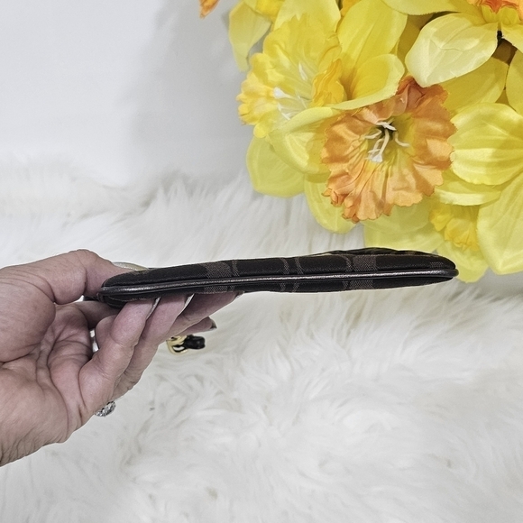 Coach wristlet brown - Picture 7 of 10